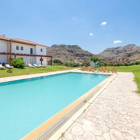 Haus In Kolympia Mit Garten Und Bergblick Kolymbia