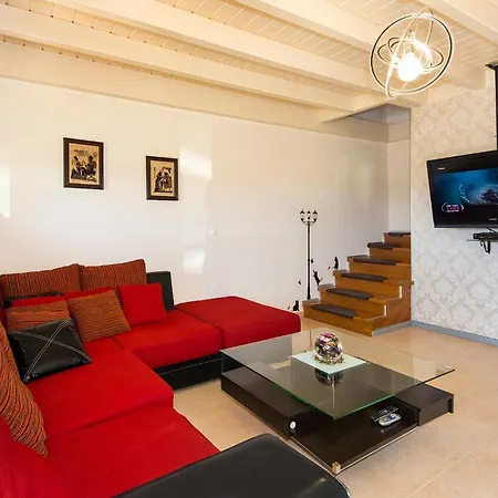 Haus In Kolympia Mit Garten Und Bergblick Σπίτι διακοπών Κολύμπια